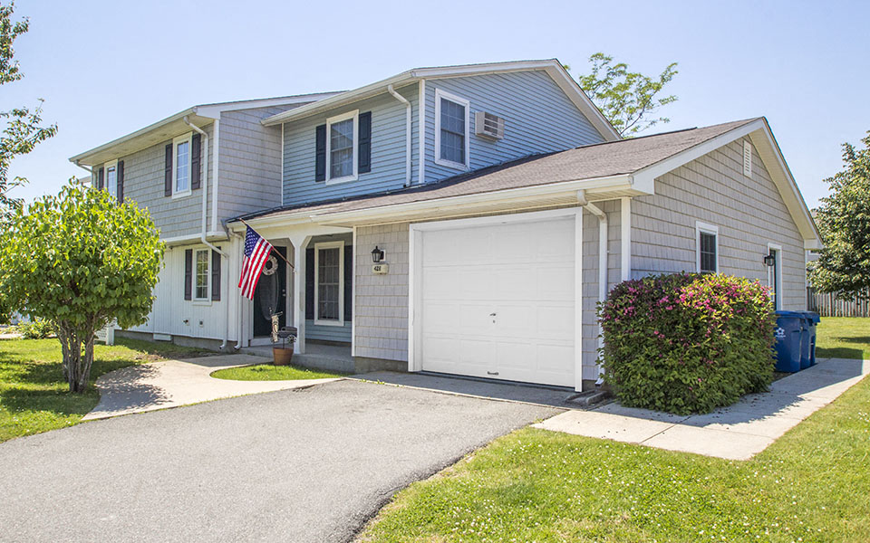 NAVSTA Newport Homes Rental Homes in Middletown, RI Neighborhoods